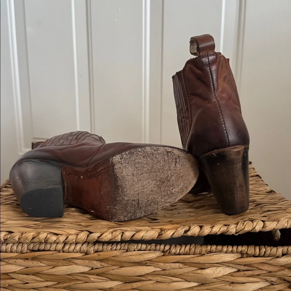Freebird Morgan Distressed Heeled Leather Boots in Cognac Brown Size 9 - Picture 5 of 7